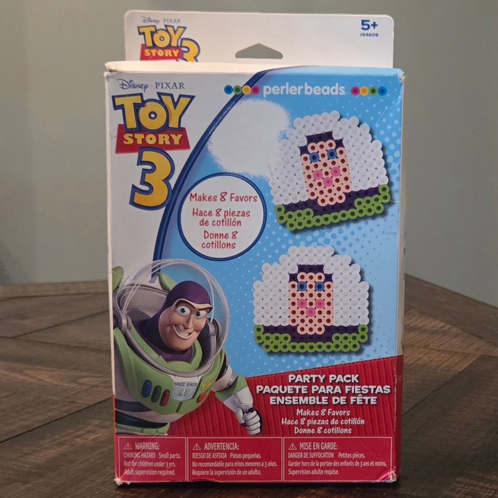 Disney Pixar Toy Story 3 Perler Beads Party Pack Makes 8 Favors Buzz Lightyear